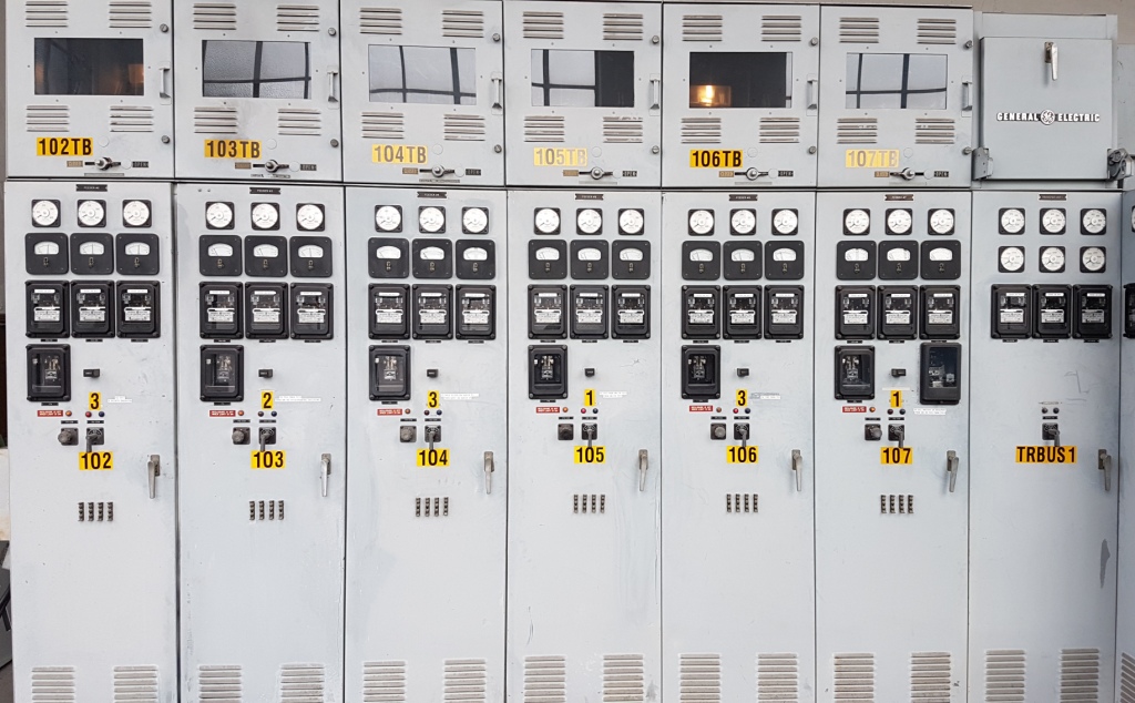 20161127_094453_5kV_west_bus_before.jpg