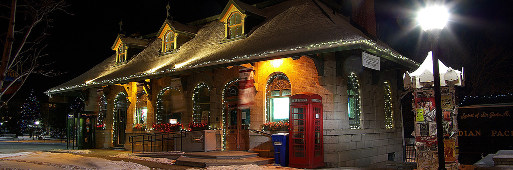 tourist information centre at Confederation Basin, near City Hall, on a winter evening